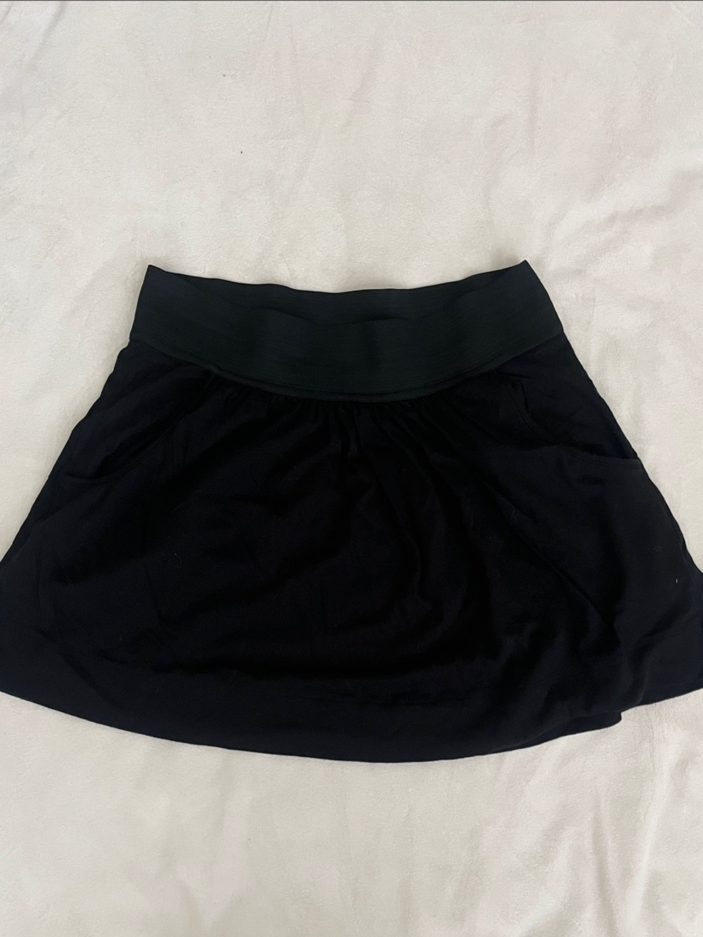 Black mini Skirt with Wide Elastic Waistband and side pockets XS